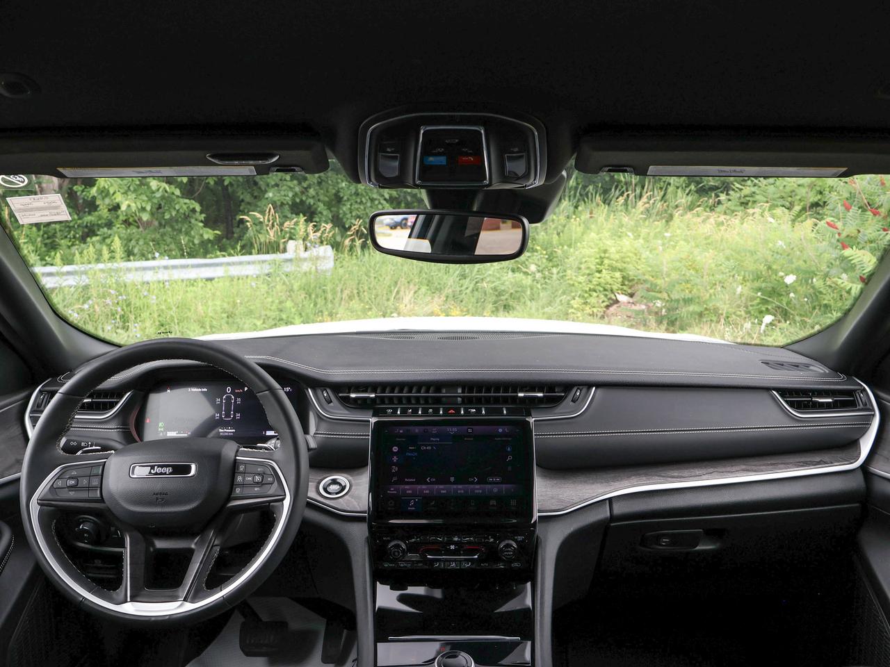 2024 Jeep Grand Cherokee L Limited Photo