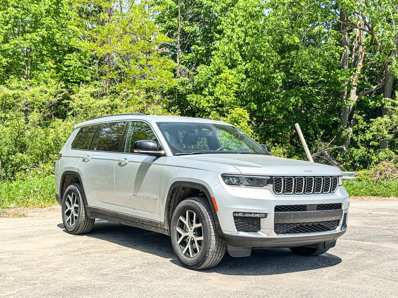 2024 Jeep Grand Cherokee L Limited Photo