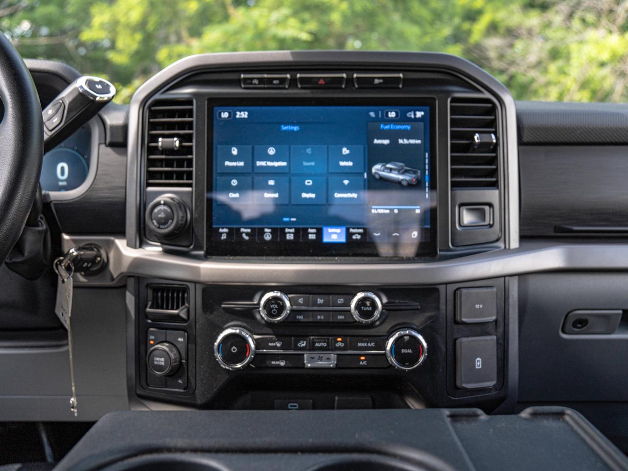 2024 Ford F-150 XLT Photo