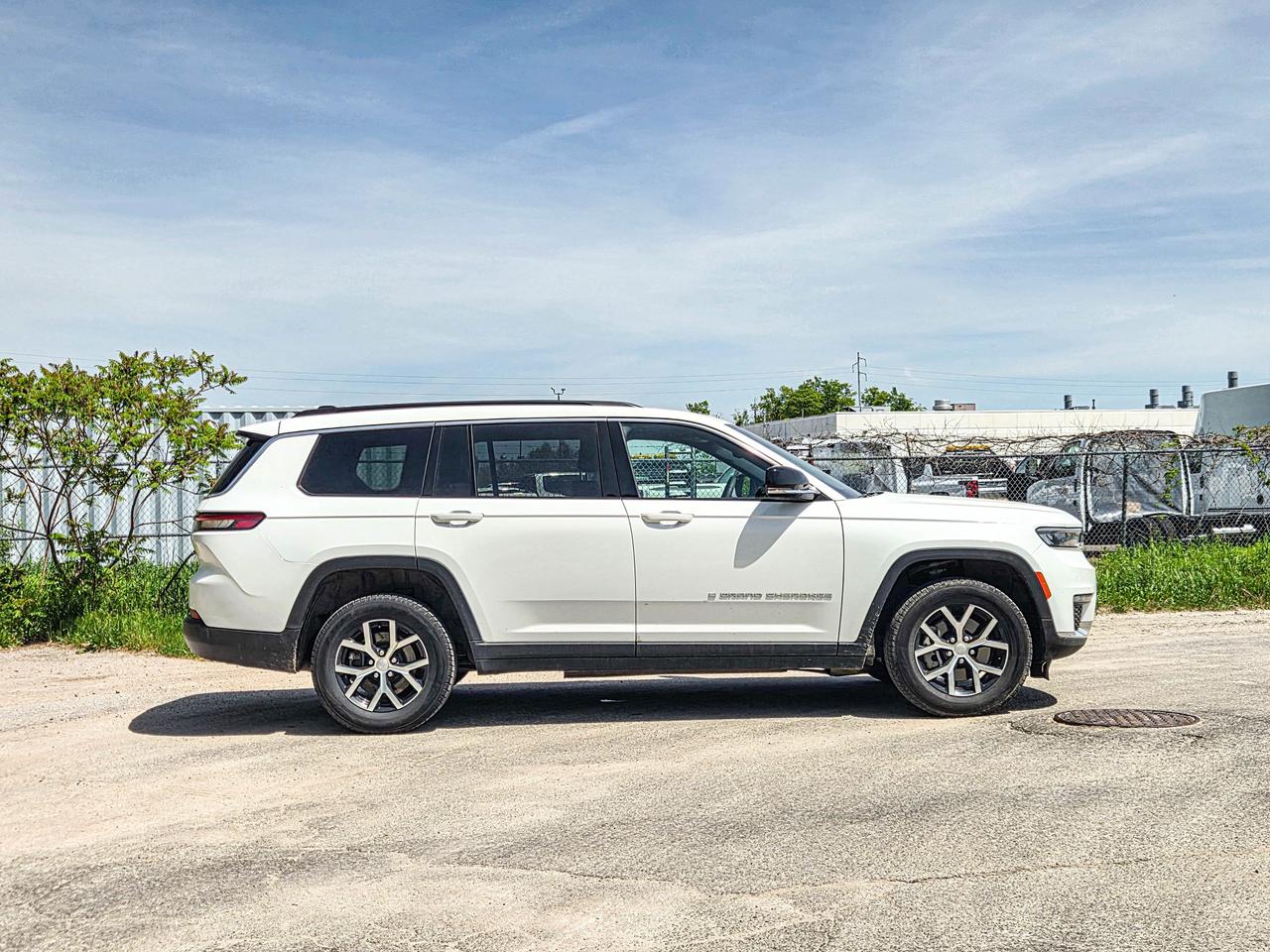 2024 Jeep Grand Cherokee L Limited Photo