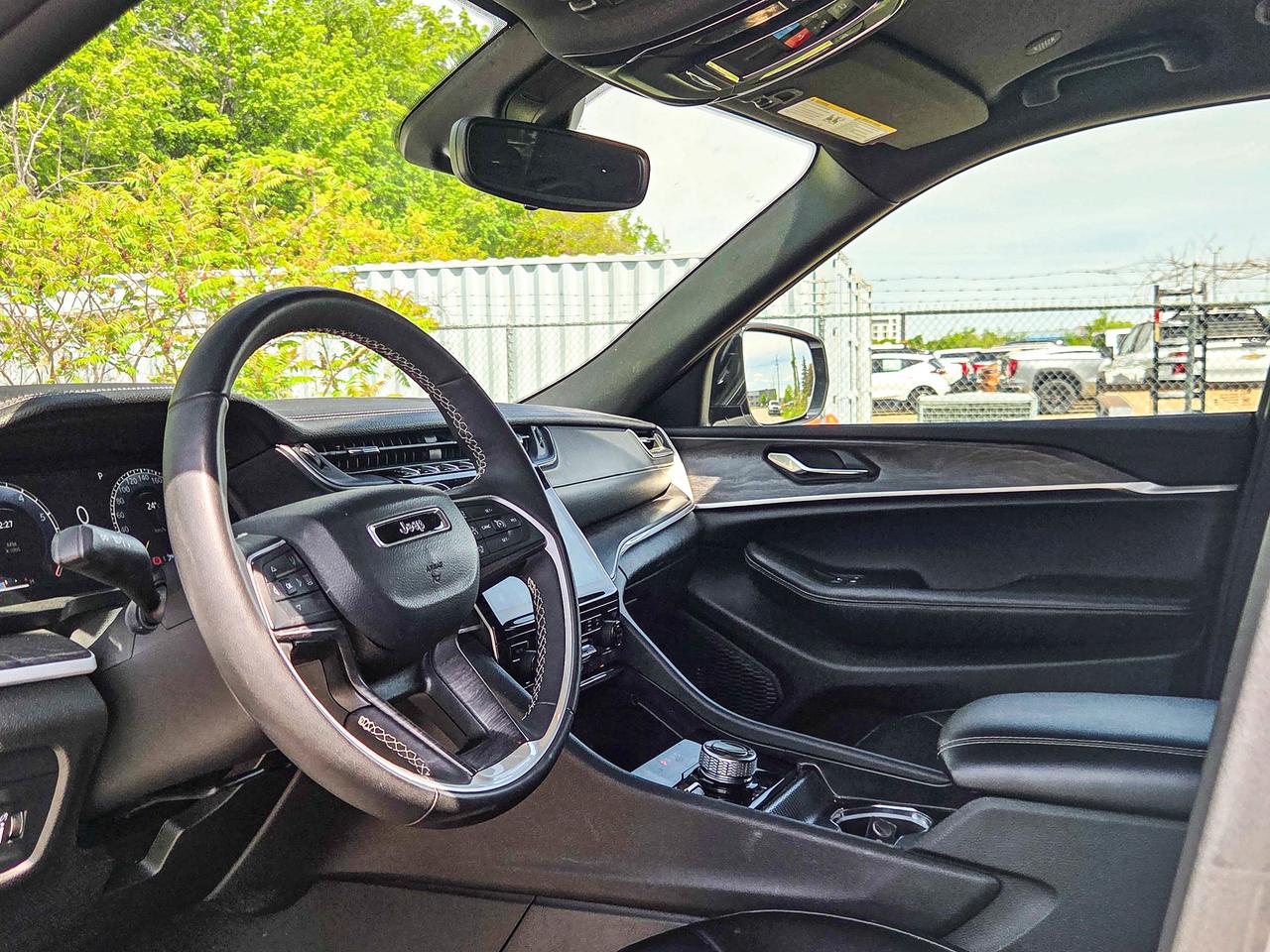 2024 Jeep Grand Cherokee L Limited Photo