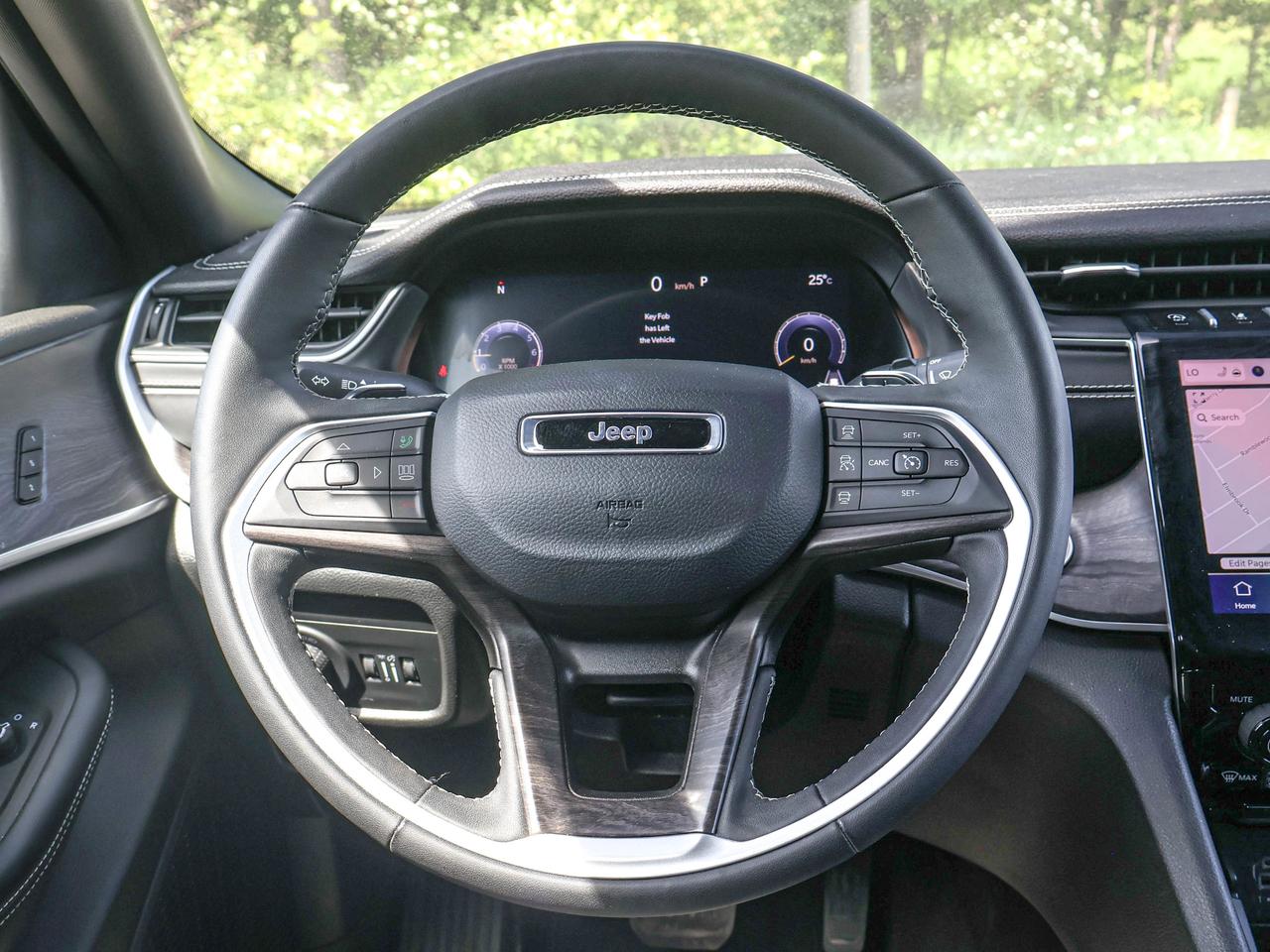 2024 Jeep Grand Cherokee L Limited Photo