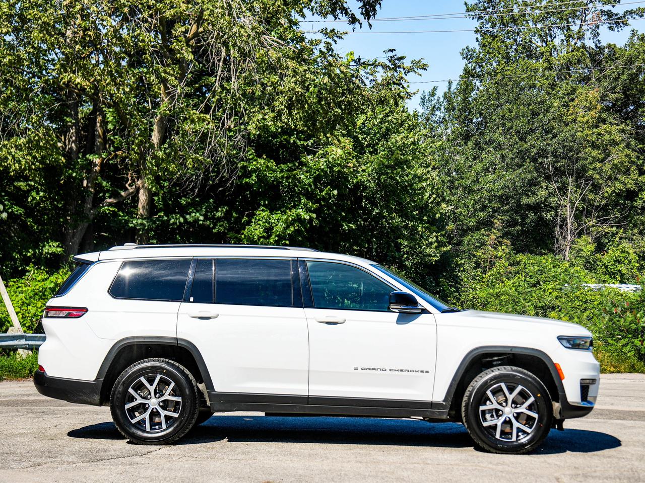 2024 Jeep Grand Cherokee L Limited Photo