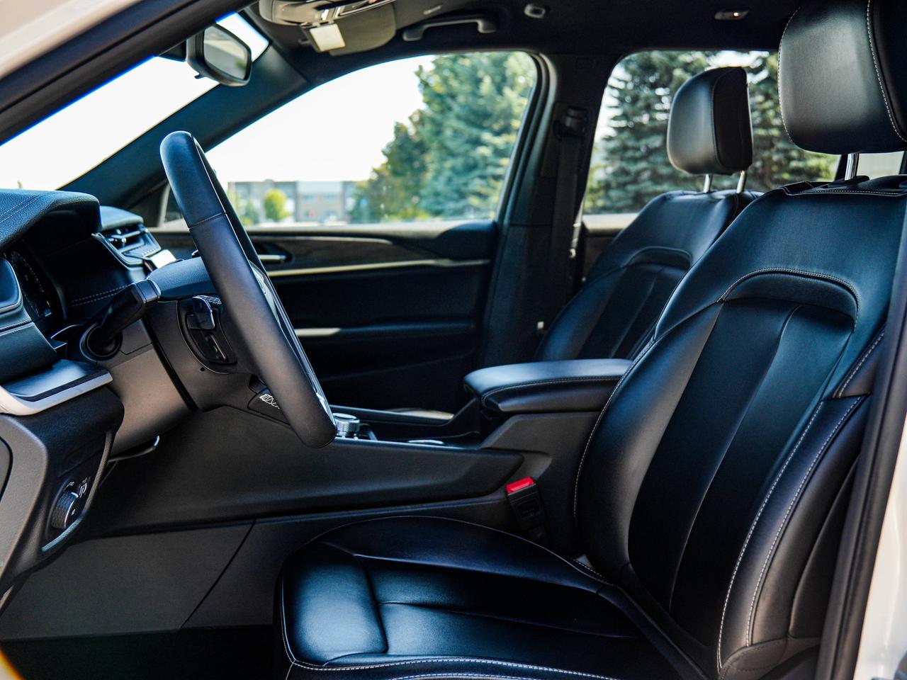 2024 Jeep Grand Cherokee L Limited Photo