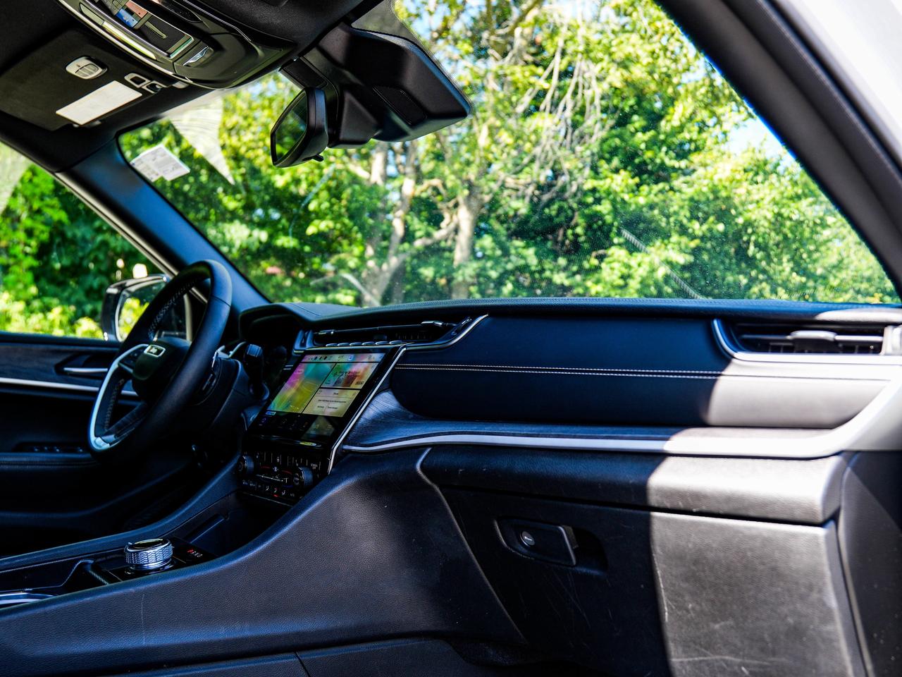 2024 Jeep Grand Cherokee L Limited Photo