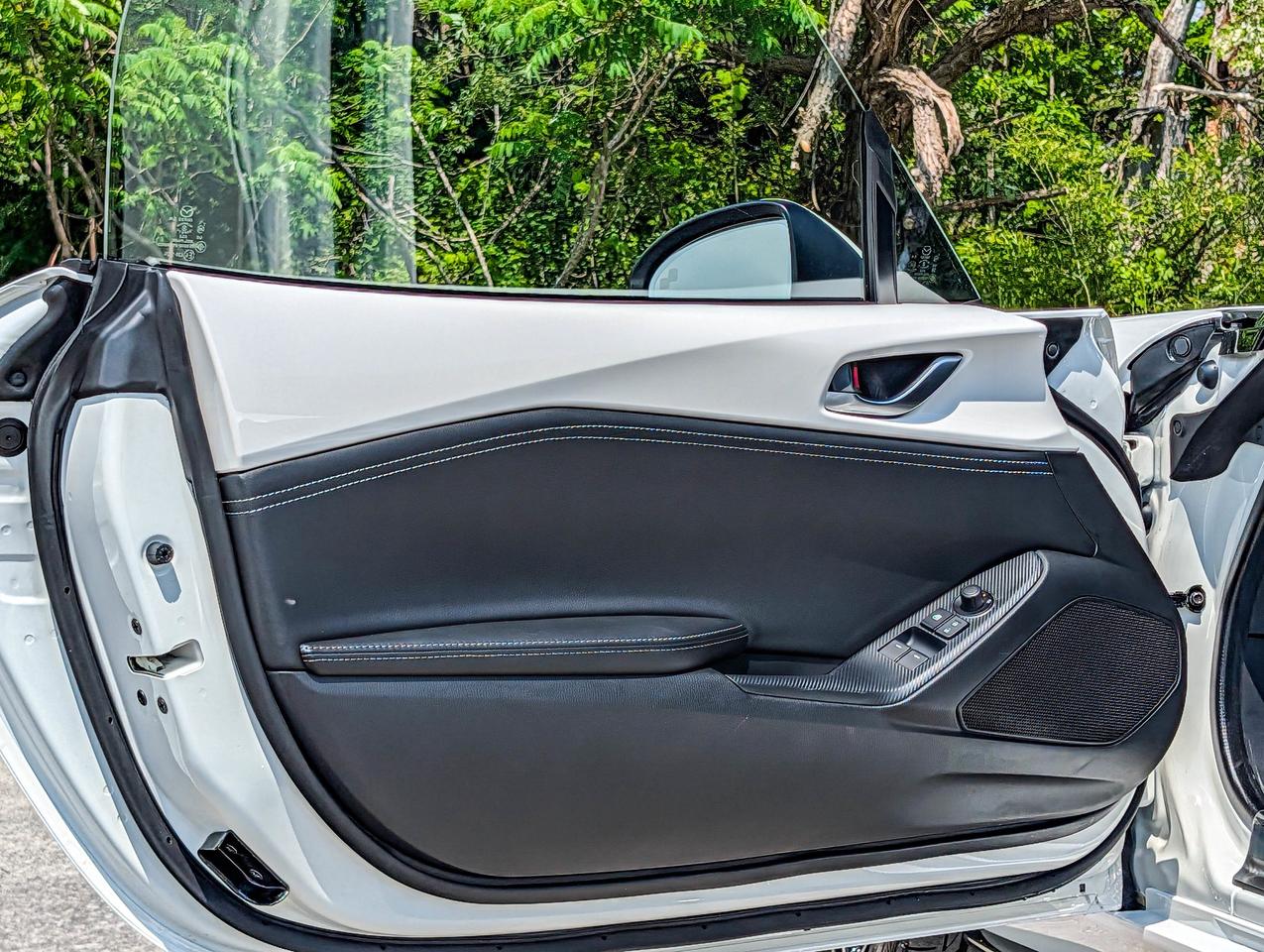 2024 Mazda MX-5 GT Photo