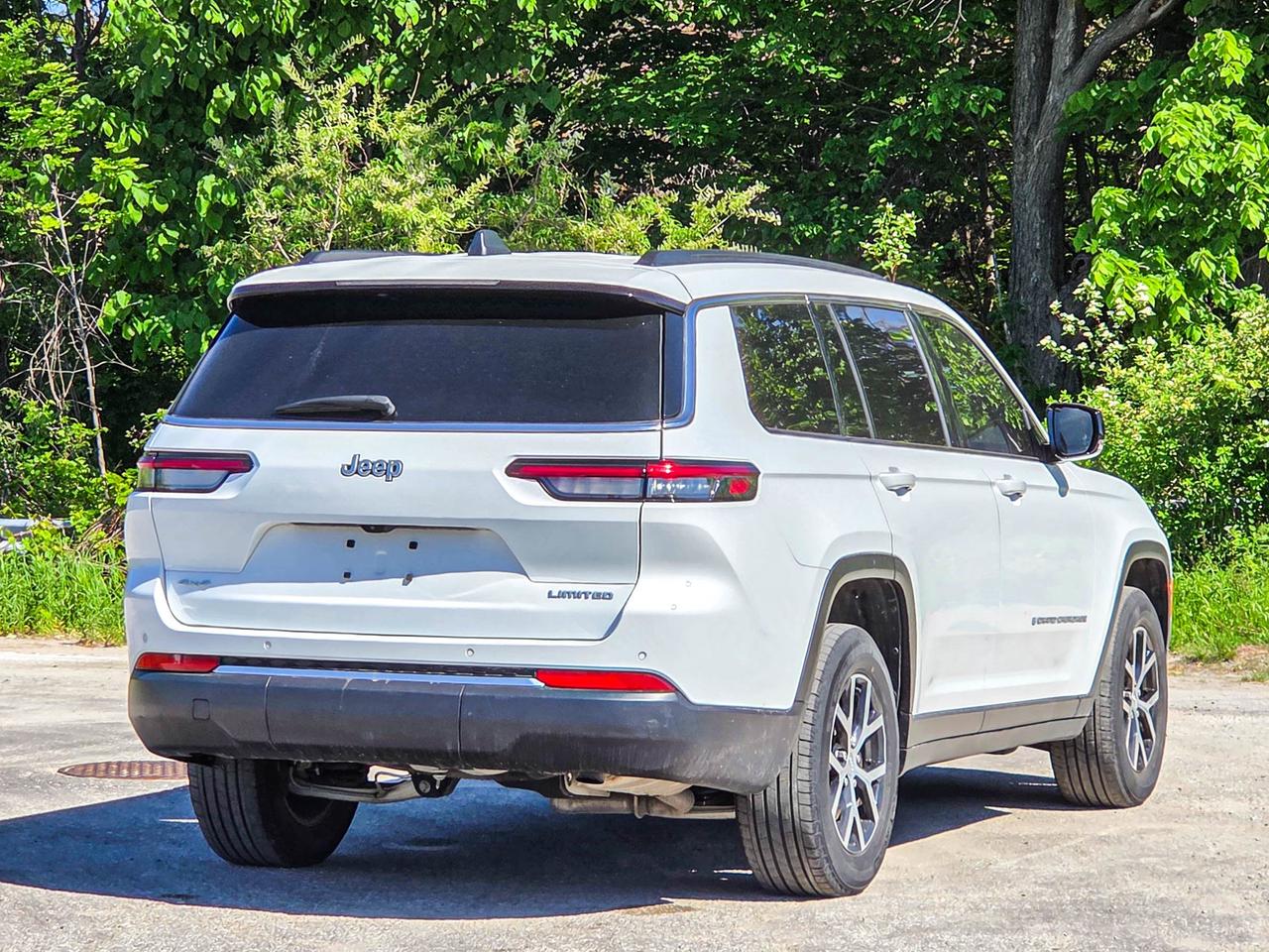 2024 Jeep Grand Cherokee L Limited Photo