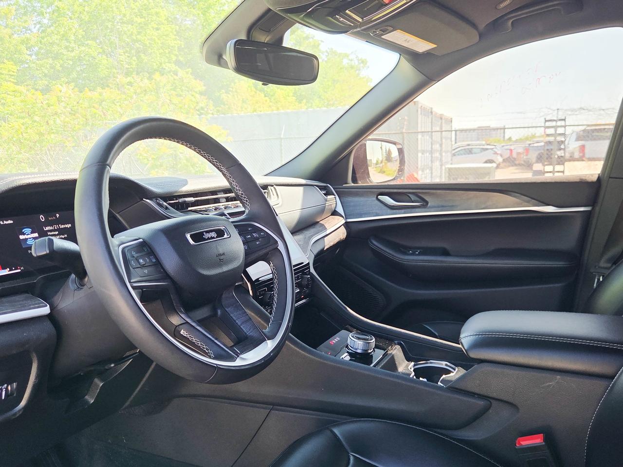 2024 Jeep Grand Cherokee L Limited Photo