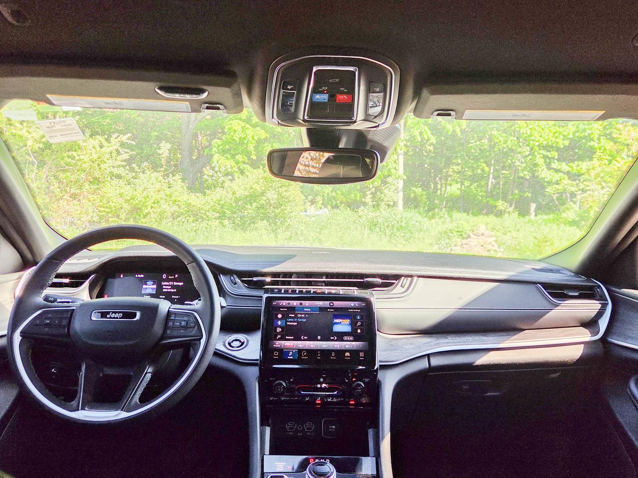 2024 Jeep Grand Cherokee L Limited Photo