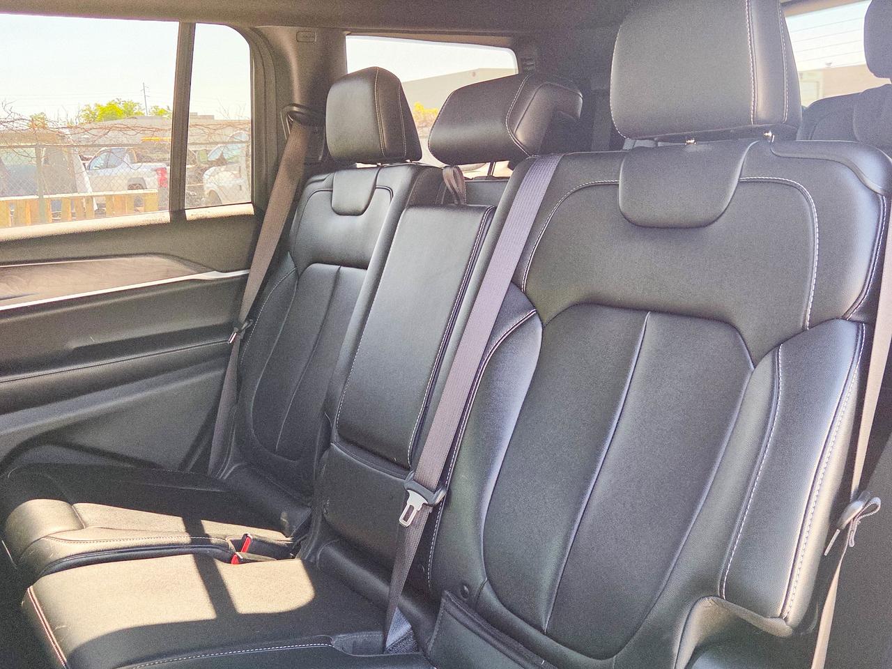 2024 Jeep Grand Cherokee L Limited Photo