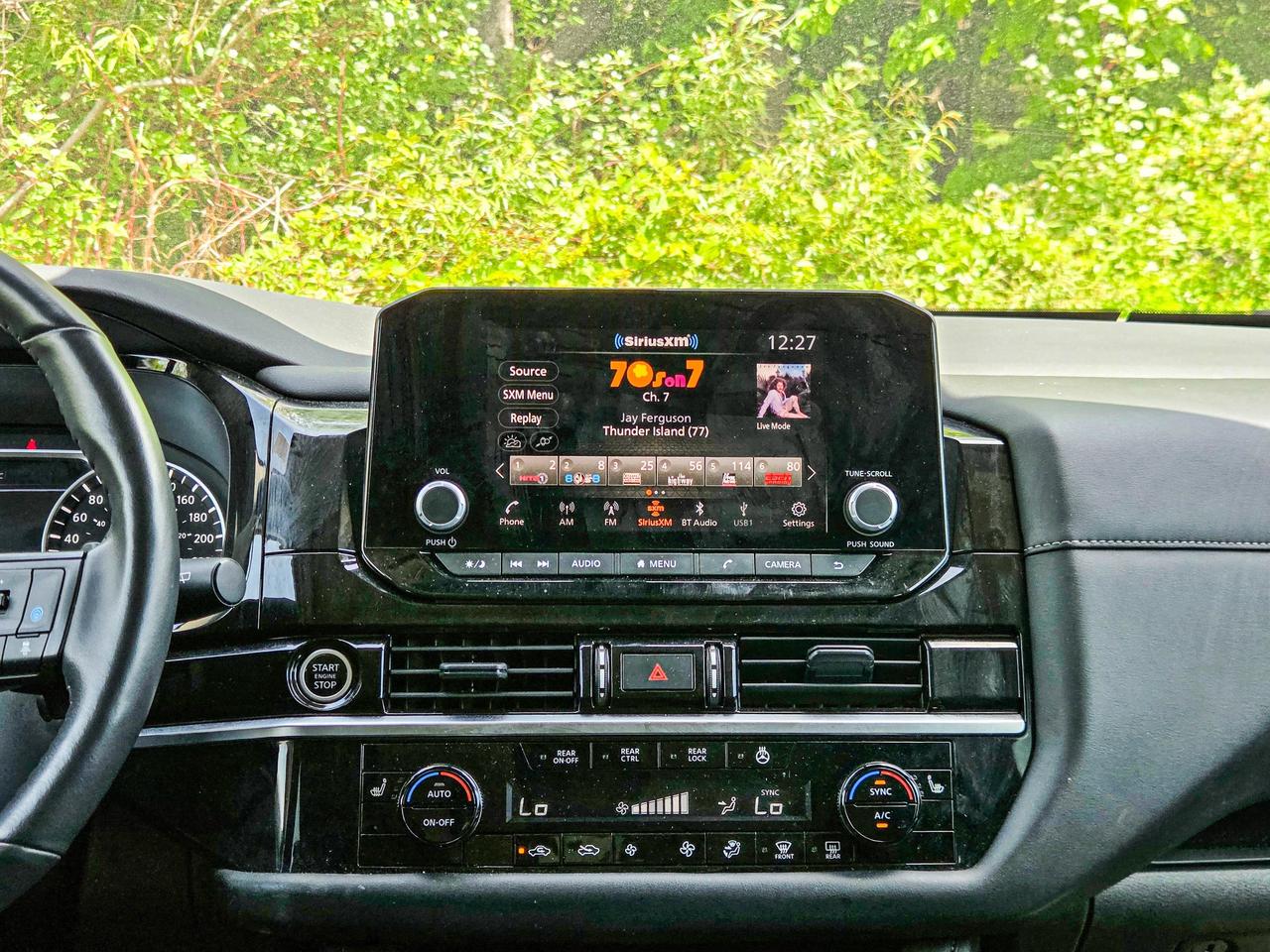 2024 Nissan Pathfinder SV Photo