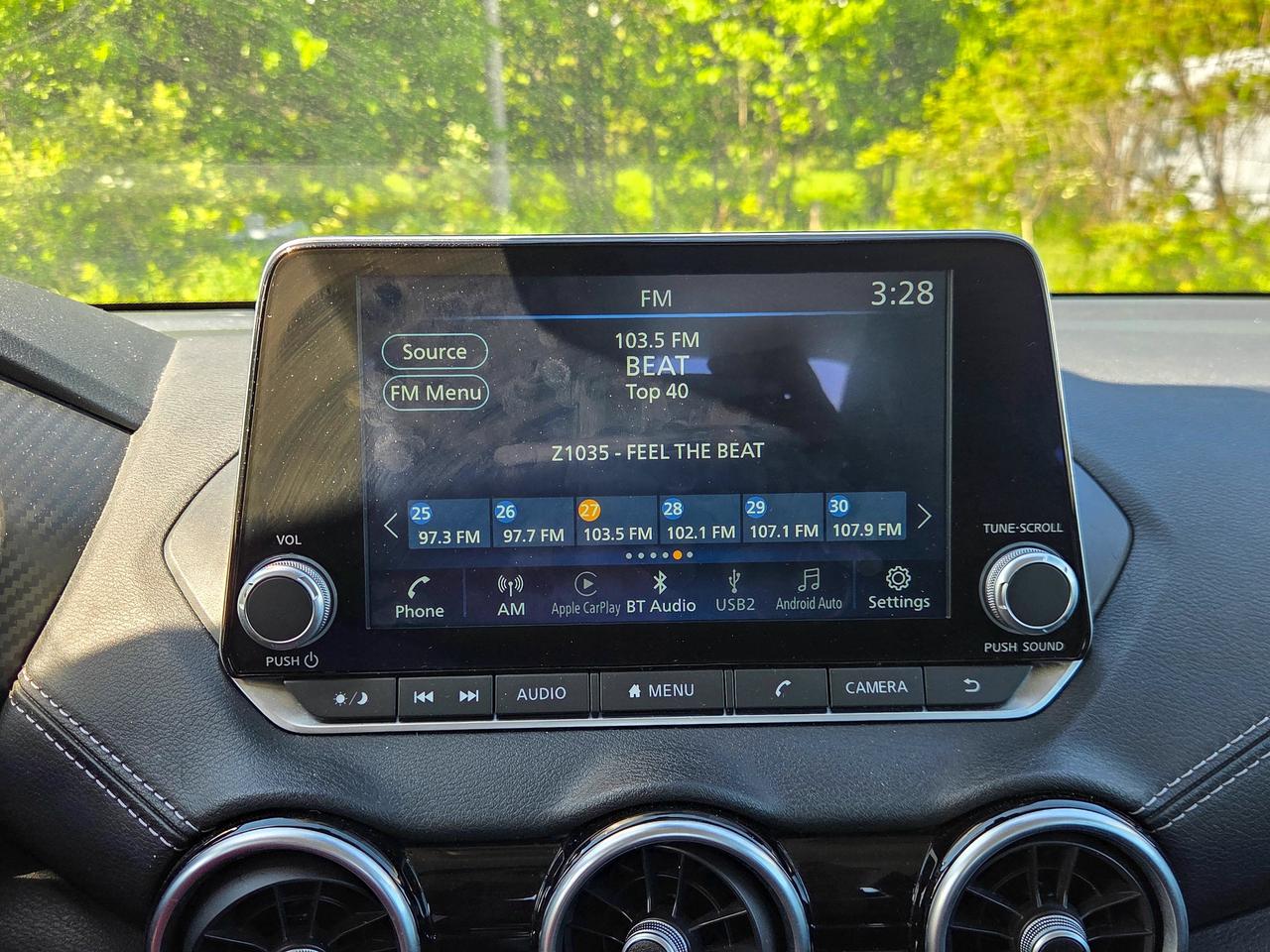 2024 Nissan Sentra SV Photo
