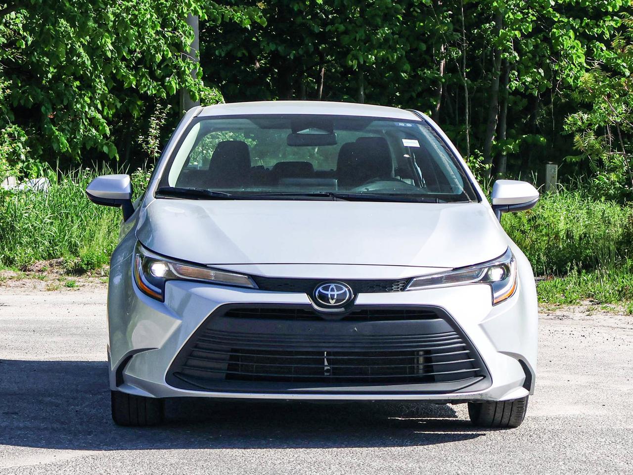 2025 Toyota Corolla LE Photo