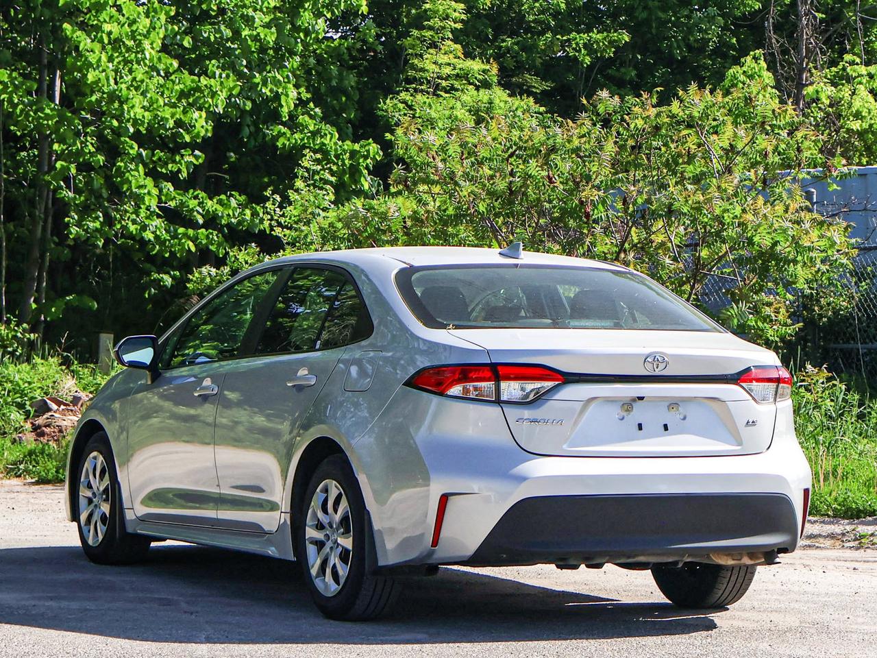 2025 Toyota Corolla LE Photo