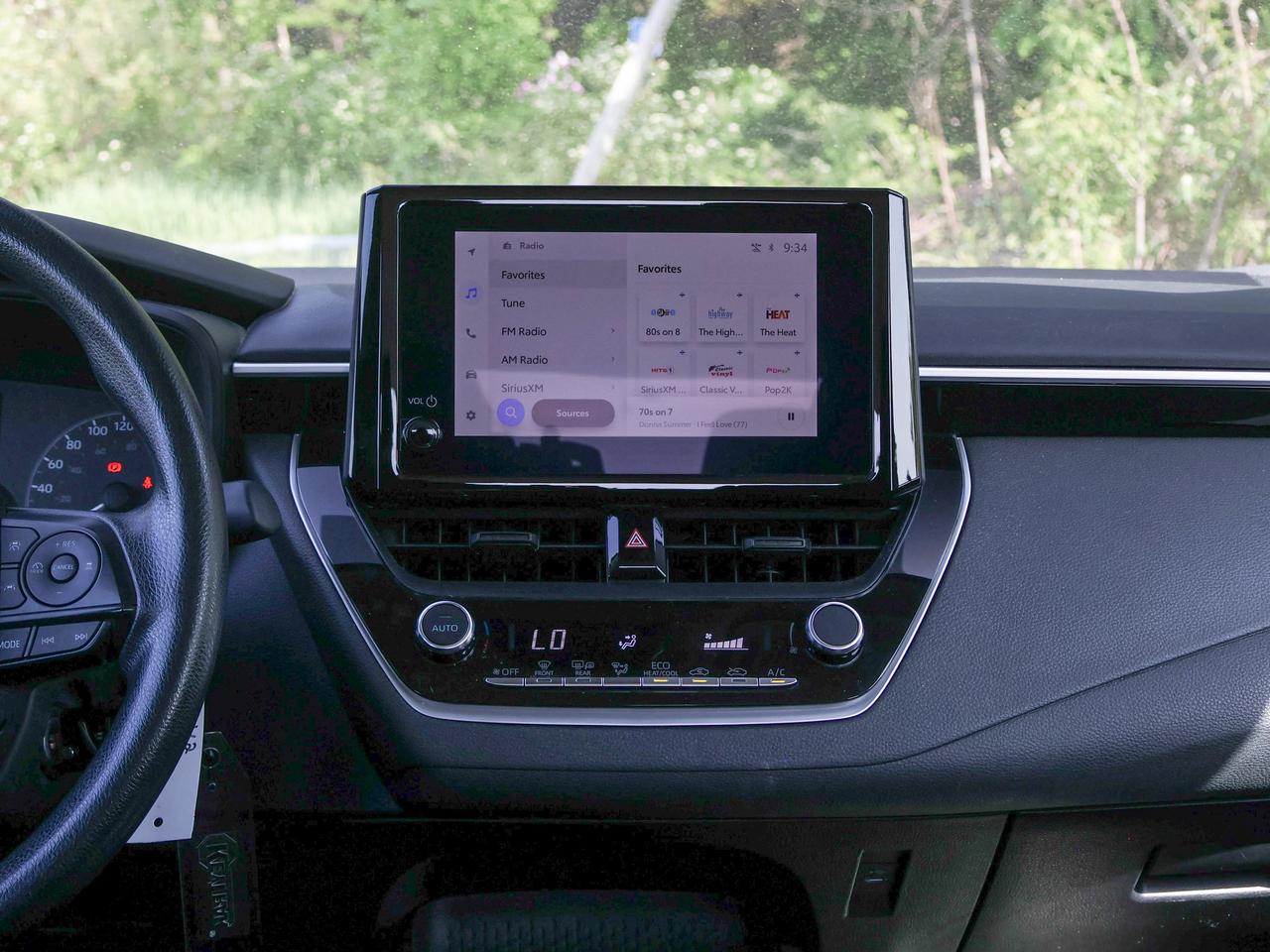 2025 Toyota Corolla LE Photo