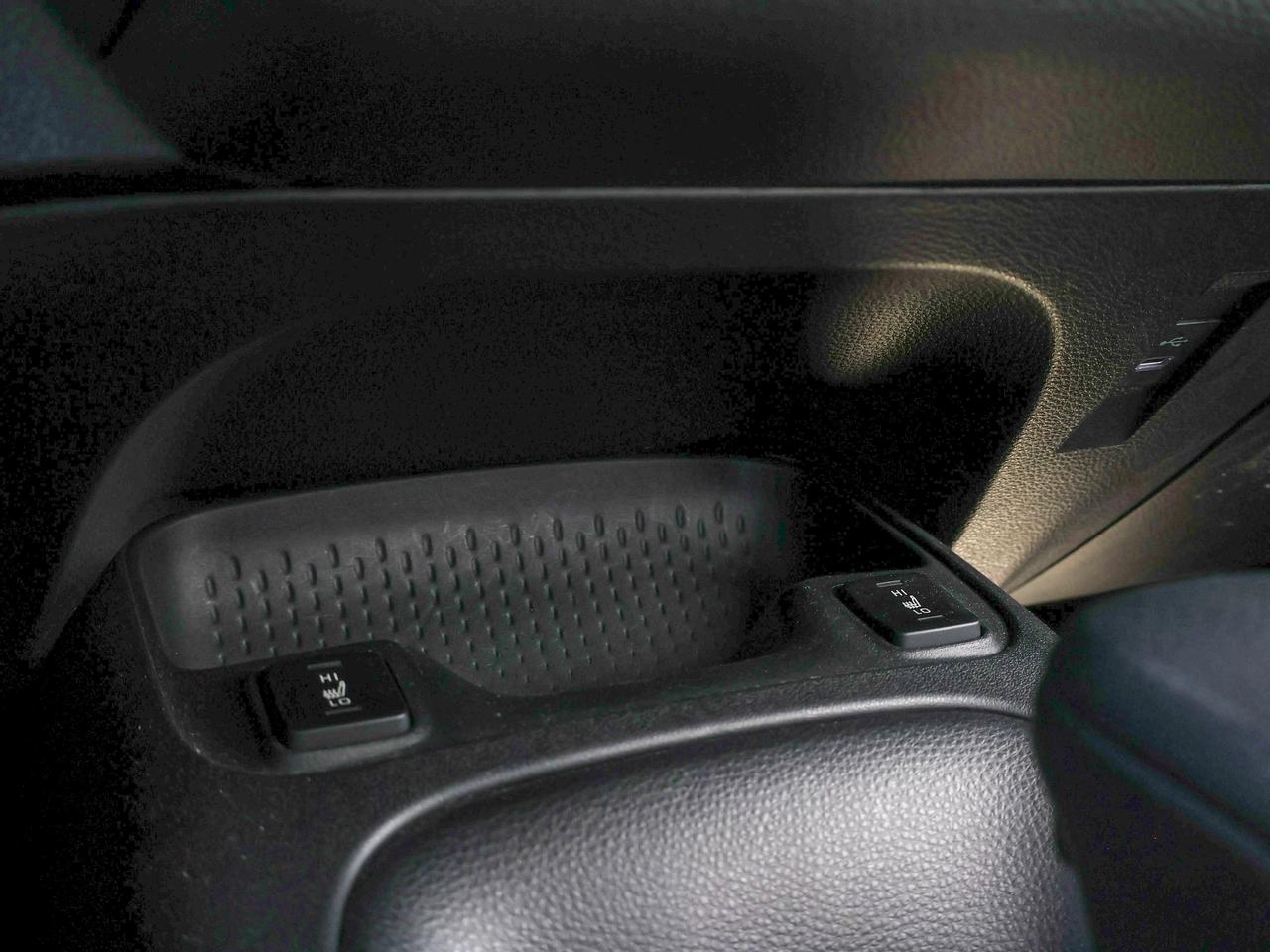 2025 Toyota Corolla LE Photo