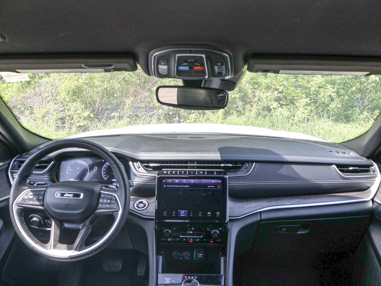 2024 Jeep Grand Cherokee L Limited Photo