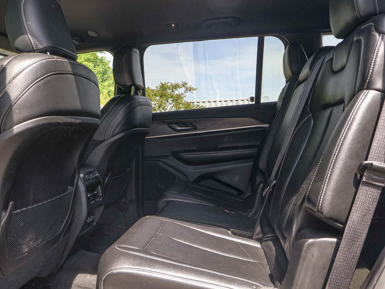 2024 Jeep Grand Cherokee L Limited Photo