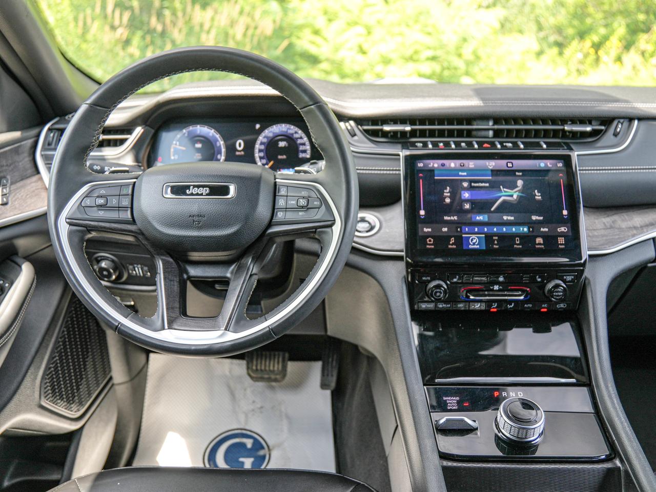 2024 Jeep Grand Cherokee L Limited Photo