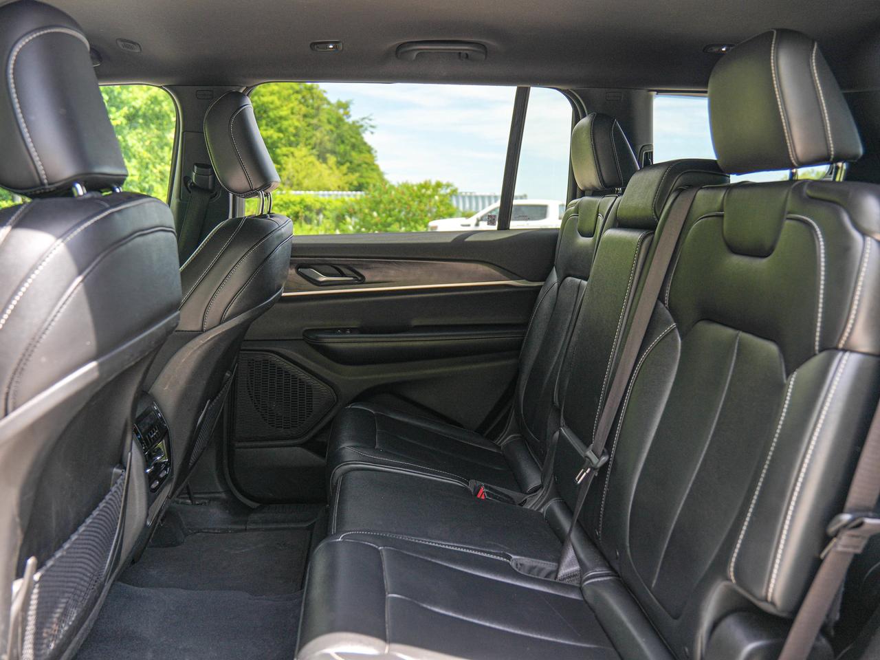 2024 Jeep Grand Cherokee L Limited Photo