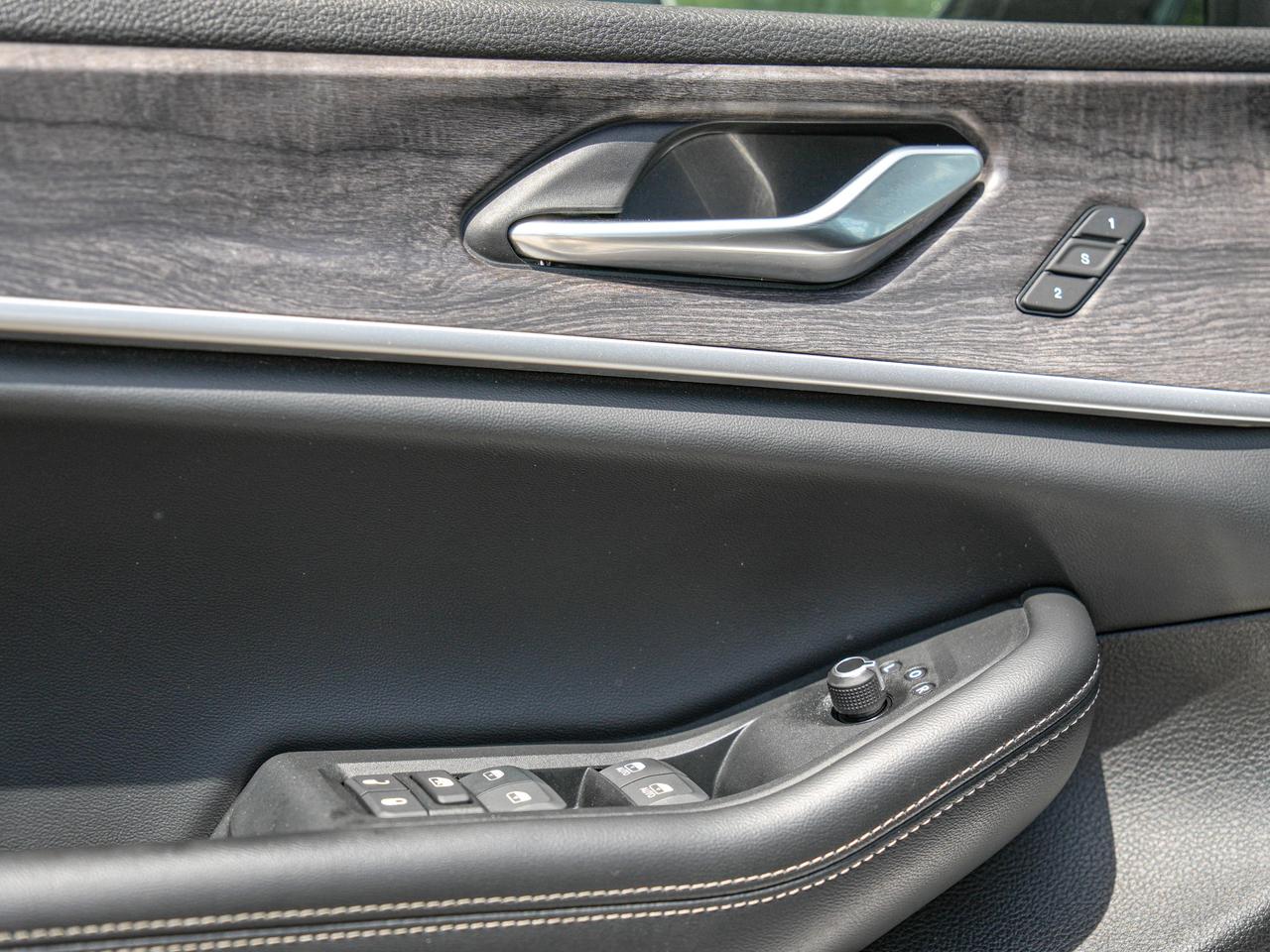 2024 Jeep Grand Cherokee L Limited Photo
