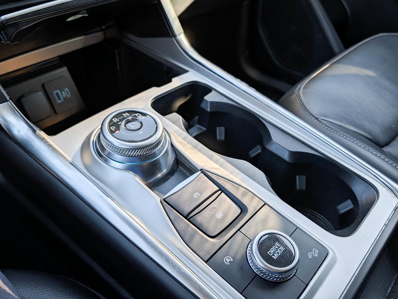 2024 Ford Explorer LIMITED Photo