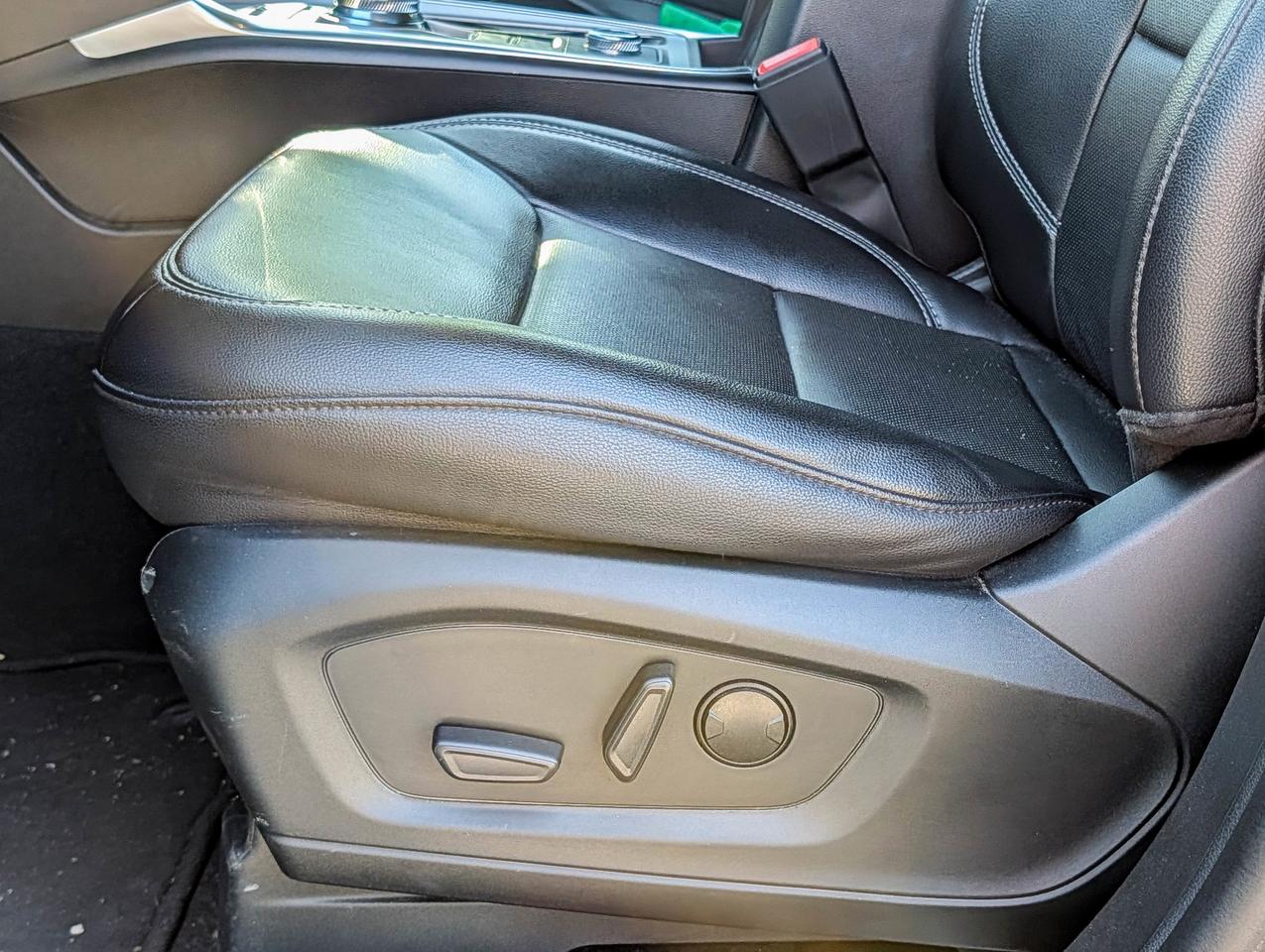 2024 Ford Explorer LIMITED Photo