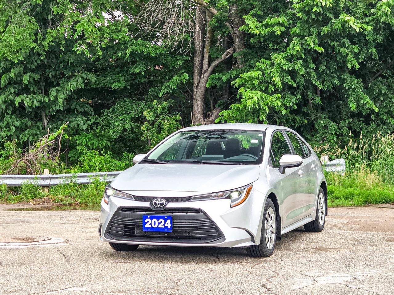 2024 Toyota Corolla LE Photo