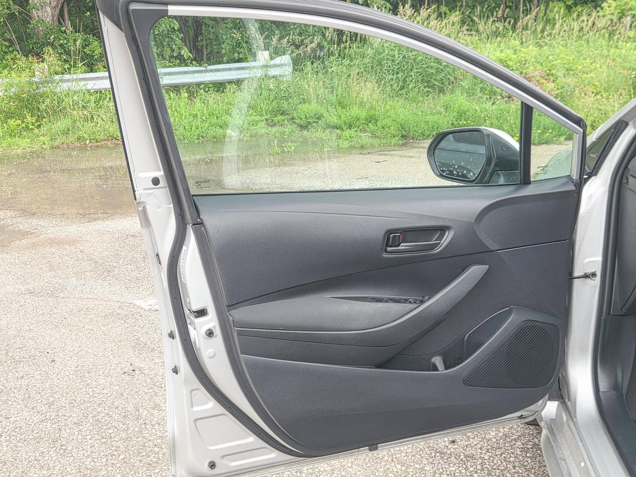 2024 Toyota Corolla LE Photo