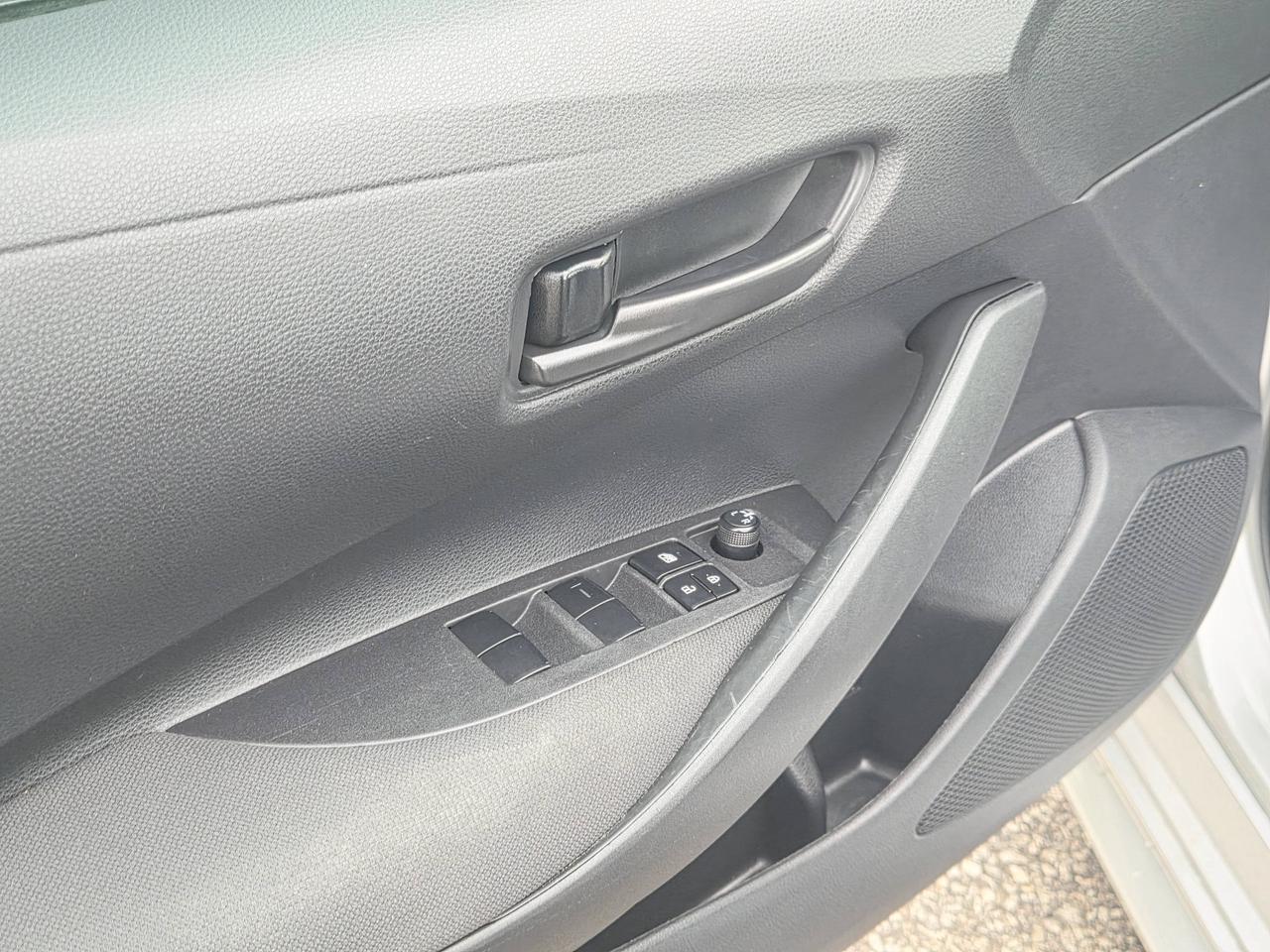 2024 Toyota Corolla LE Photo