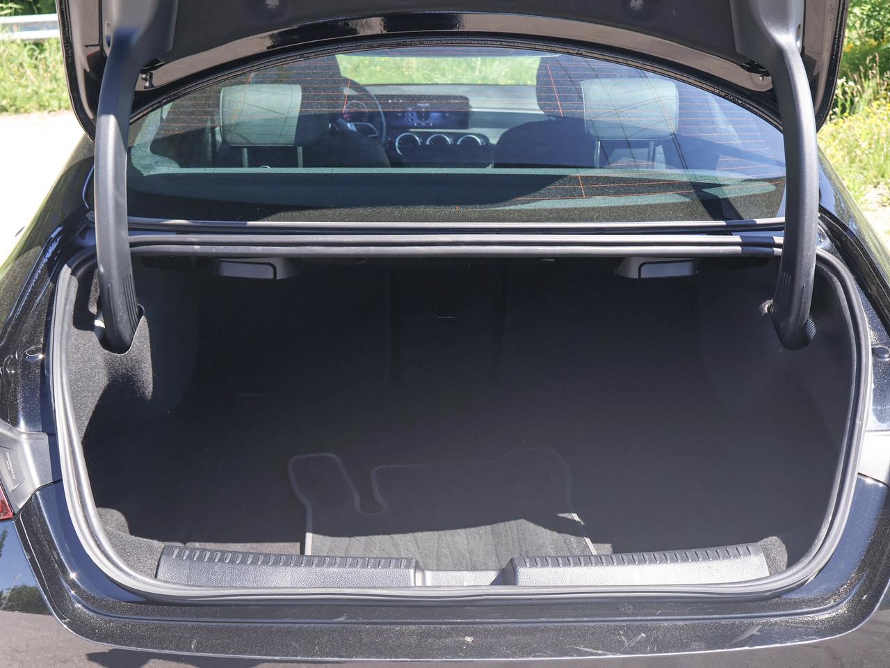 2025 Mercedes-Benz CLA 250 Photo