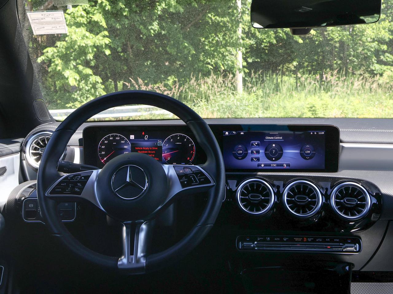 2025 Mercedes-Benz CLA 250 Photo
