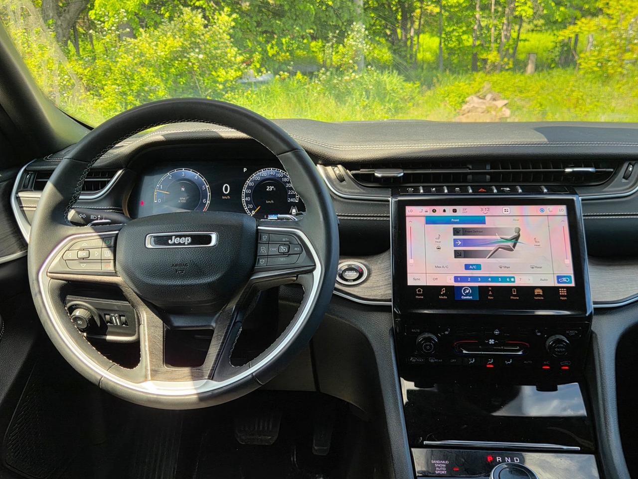 2024 Jeep Grand Cherokee L Limited Photo