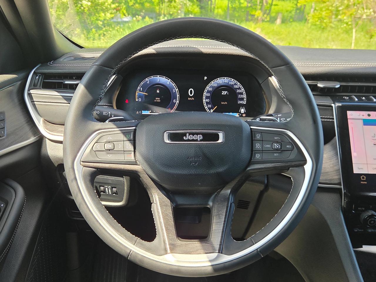 2024 Jeep Grand Cherokee L Limited Photo