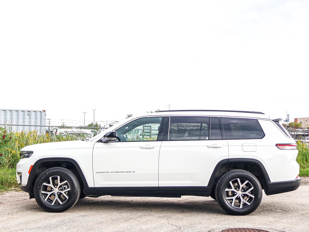 2024 Jeep Grand Cherokee L Limited Photo