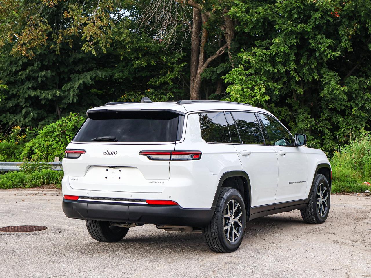 2024 Jeep Grand Cherokee L Limited Photo