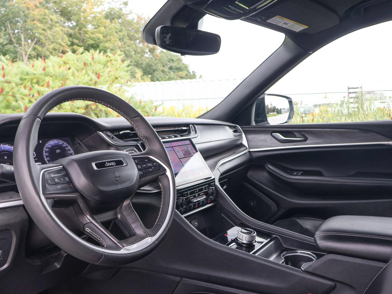 2024 Jeep Grand Cherokee L Limited Photo