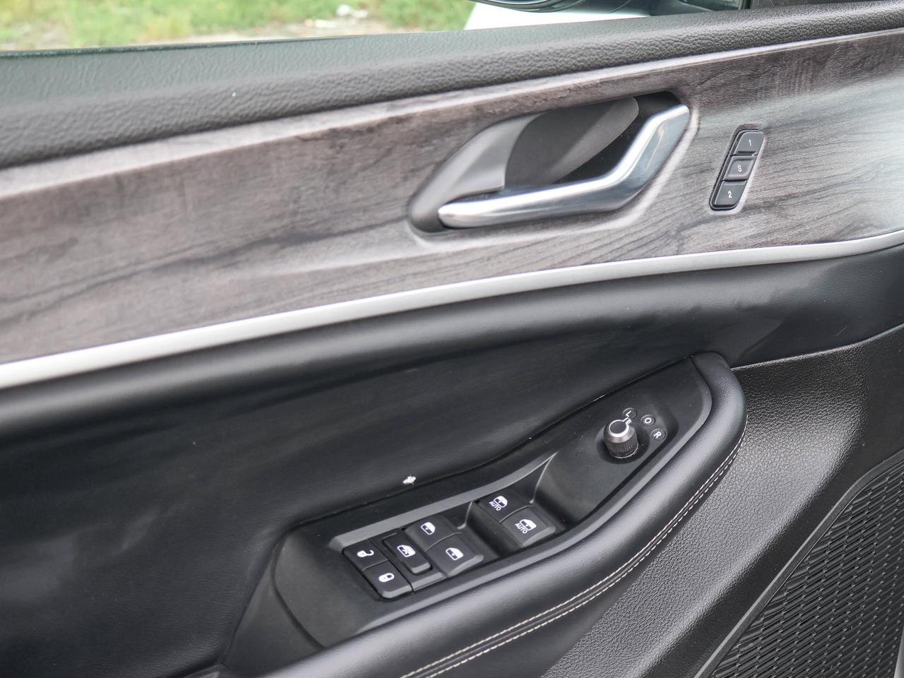 2024 Jeep Grand Cherokee L Limited Photo