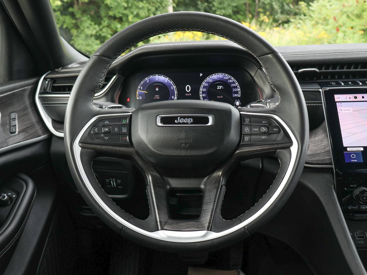 2024 Jeep Grand Cherokee L Limited Photo