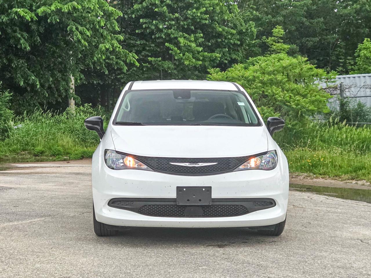 2024 Chrysler Grand Caravan SXT Photo
