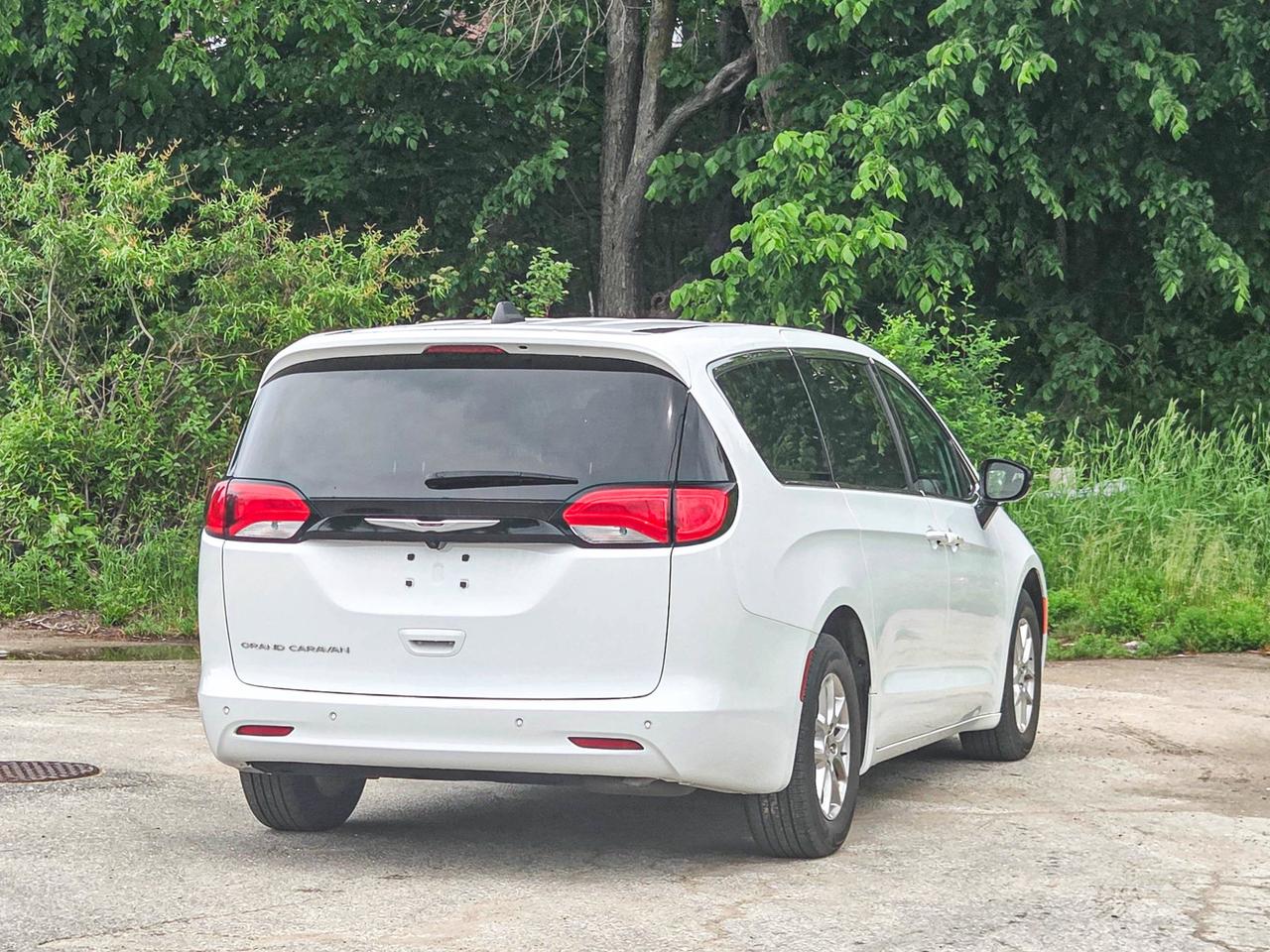 2024 Chrysler Grand Caravan SXT Photo