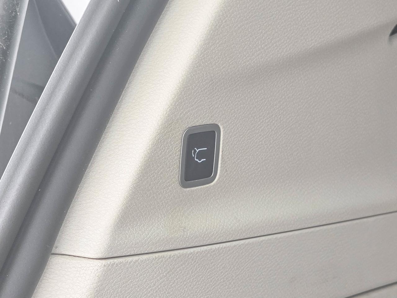 2024 Chrysler Grand Caravan SXT Photo