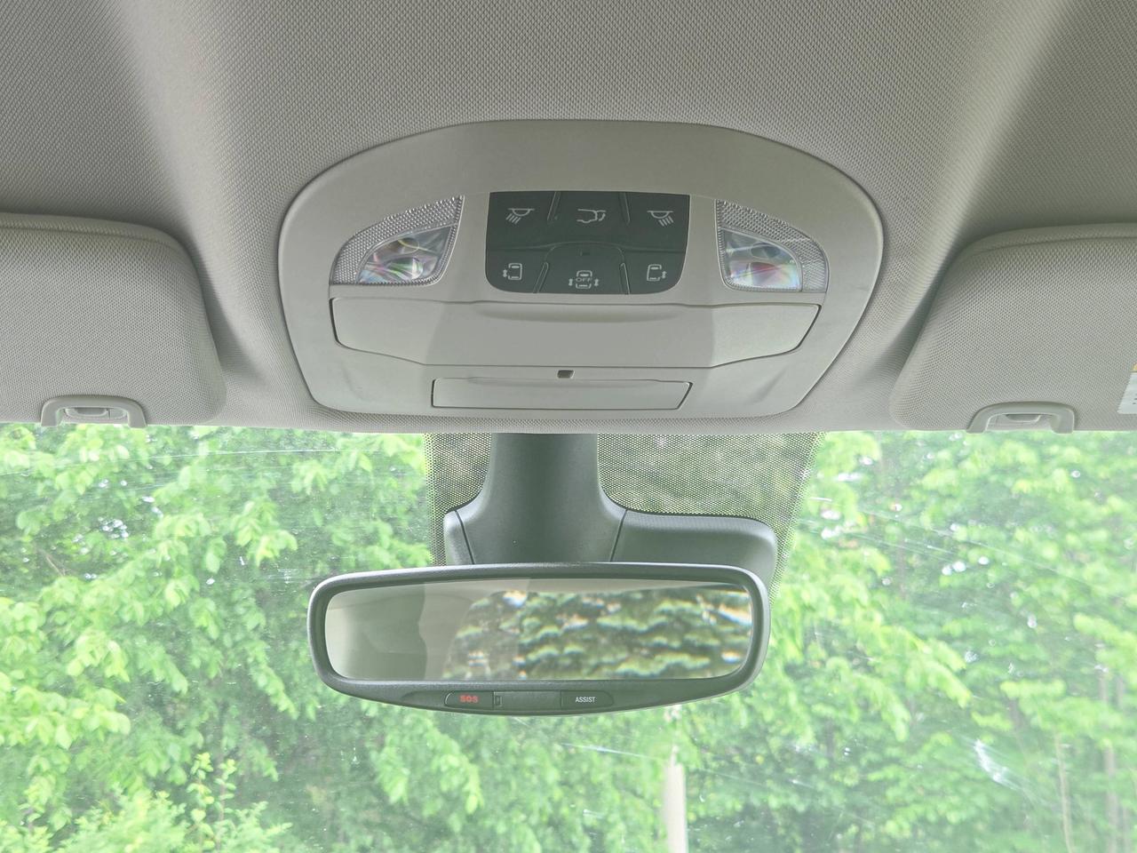 2024 Chrysler Grand Caravan SXT Photo