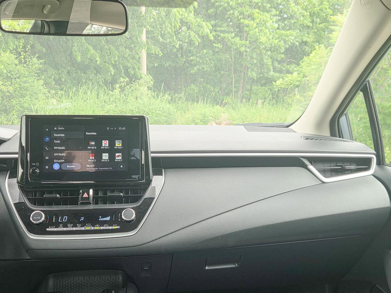 2025 Toyota Corolla LE Photo
