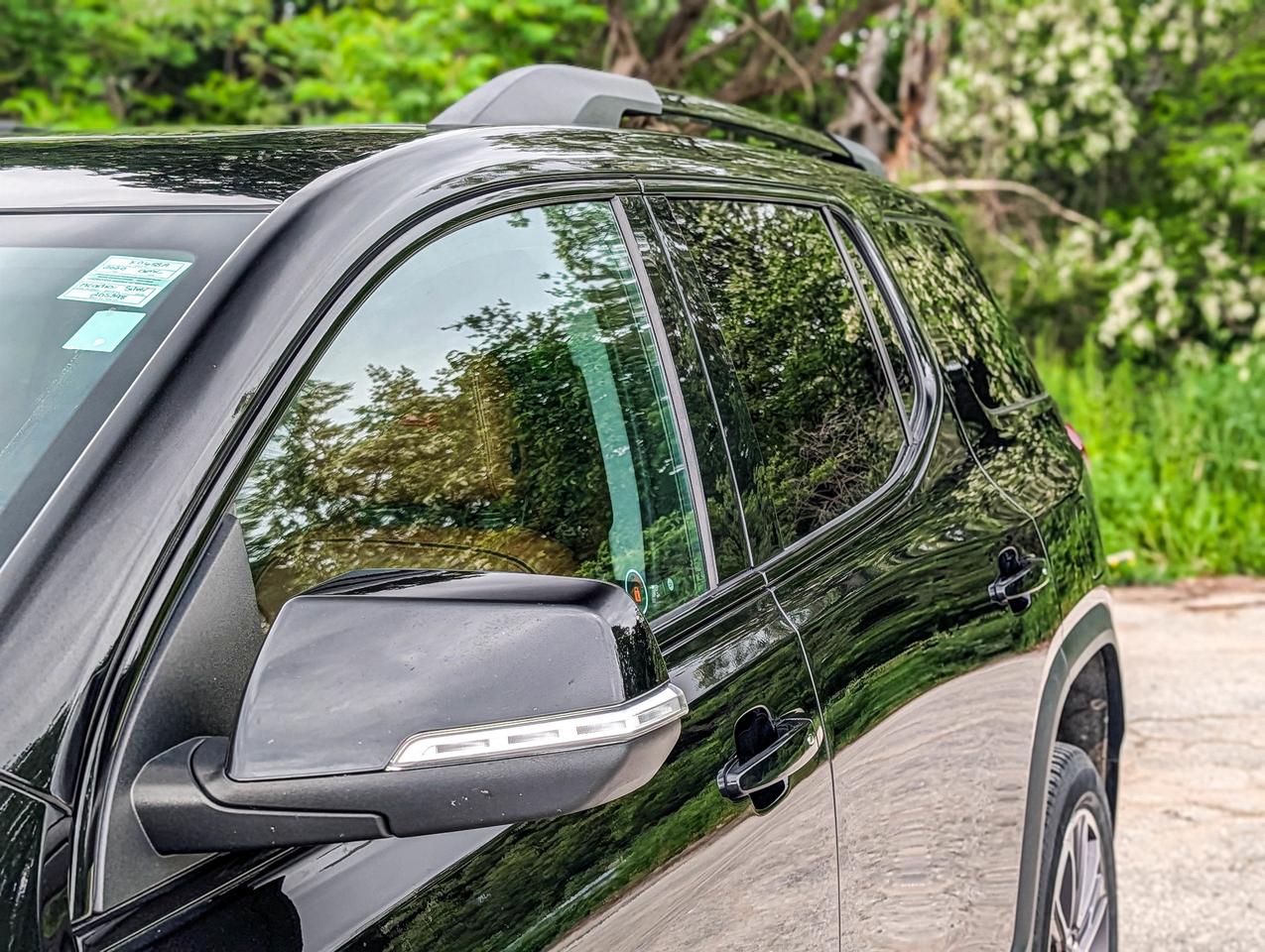 2020 GMC Acadia AT4 Photo