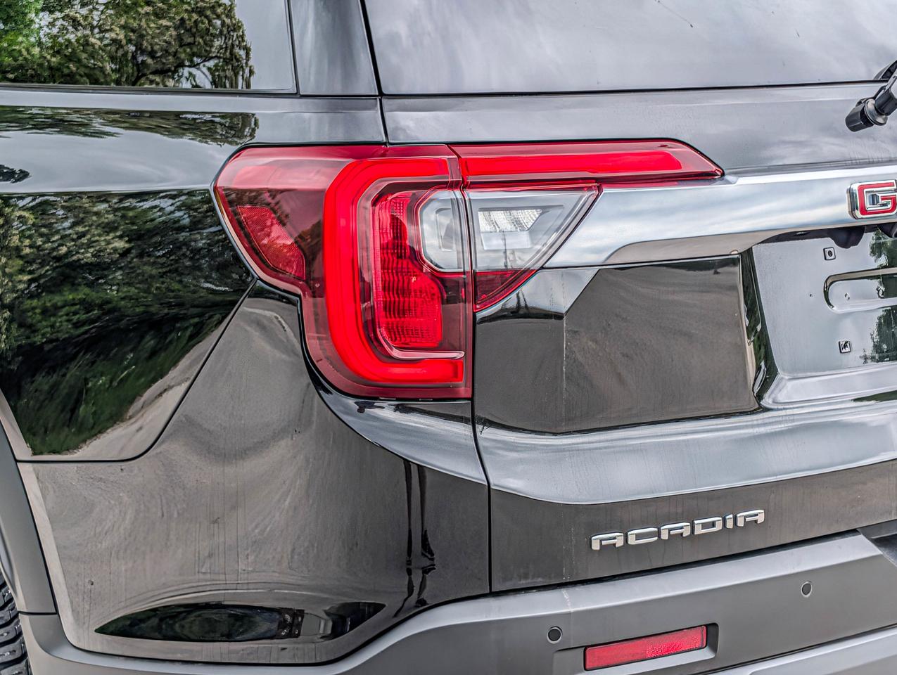 2020 GMC Acadia AT4 Photo