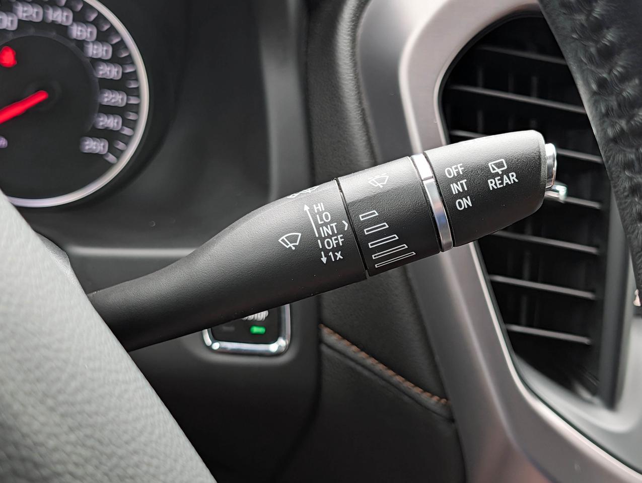 2020 GMC Acadia AT4 Photo