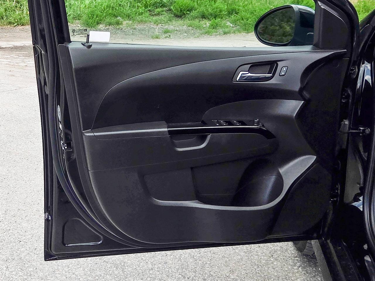 2018 Chevrolet Sonic LT Photo