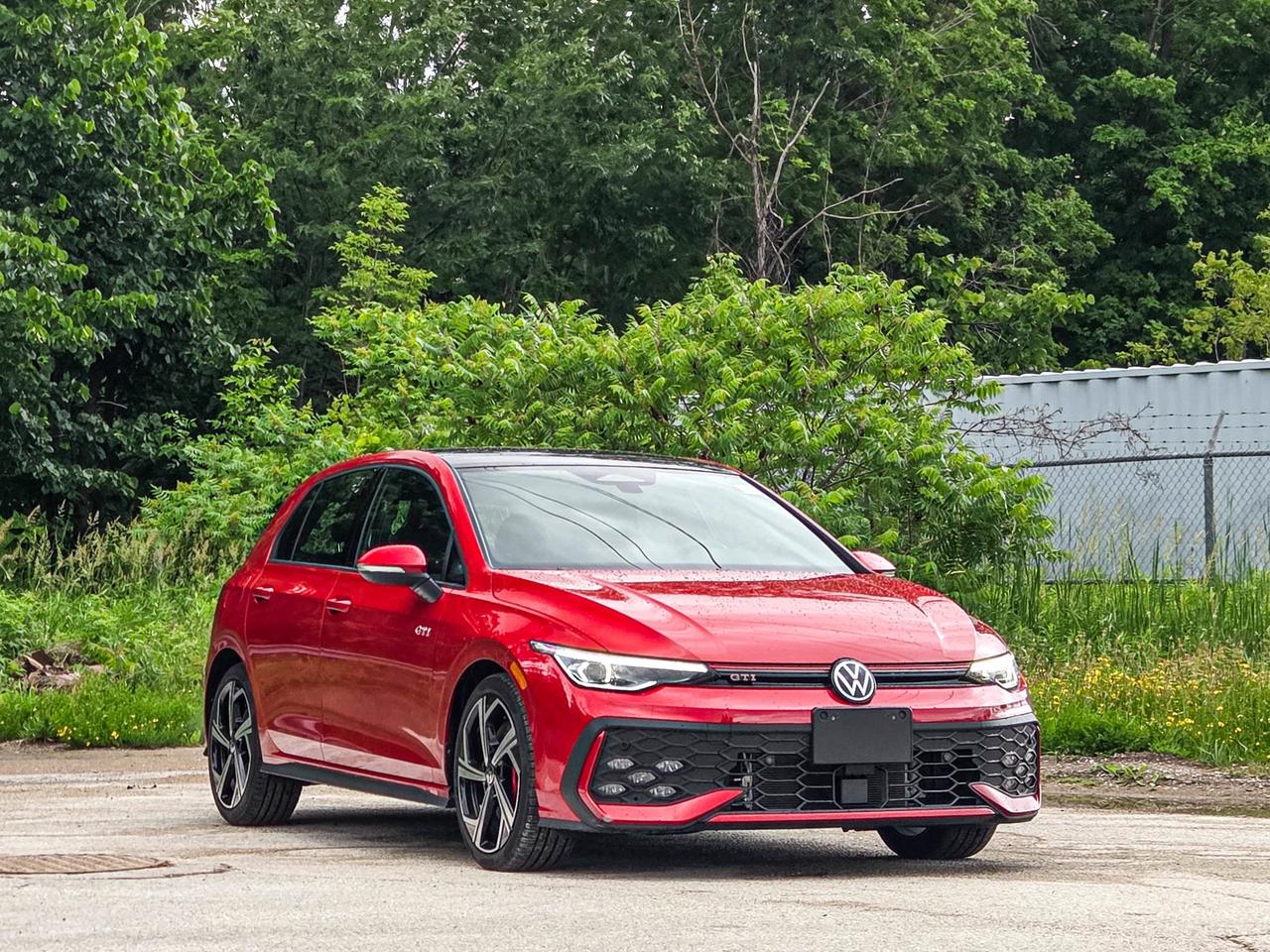 2026 Volkswagen Golf GTI  Photo3