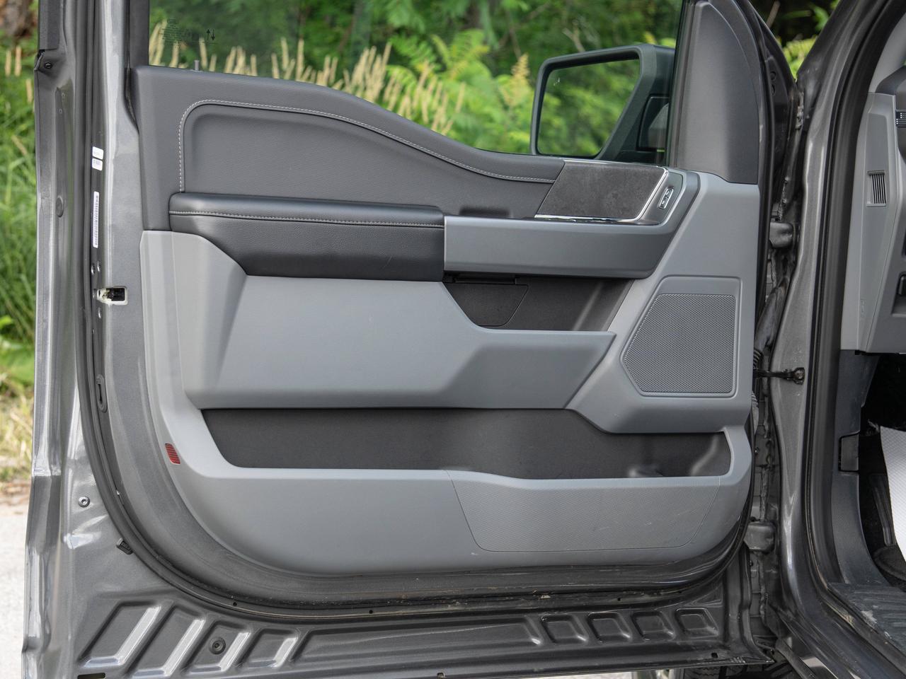 2024 Ford F-150 XLT Photo